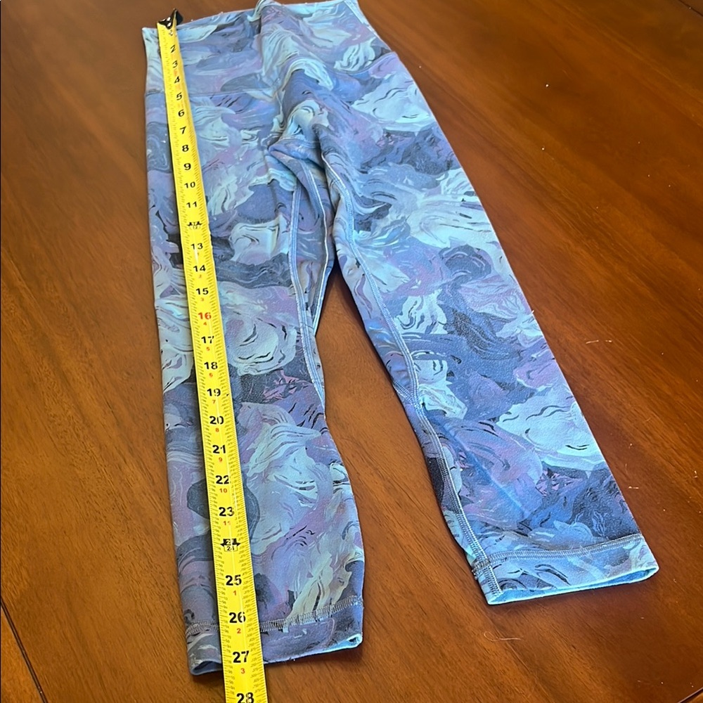 Lululemon Floral Patterned Leggings - Picture 5 of 7